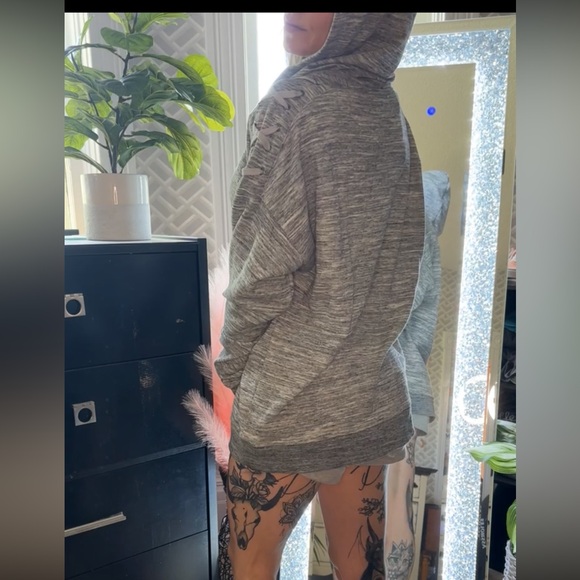 Victoria’s Secret PINK hoodie - Picture 2 of 4